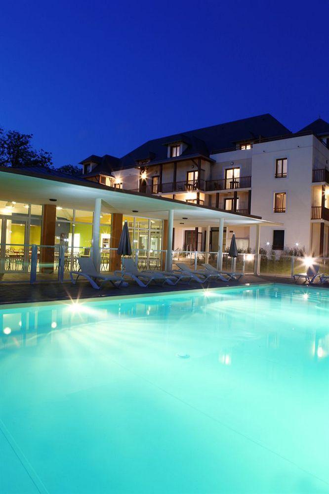 Comfort Aparthotel Lourdes L'Acacia Exterior photo