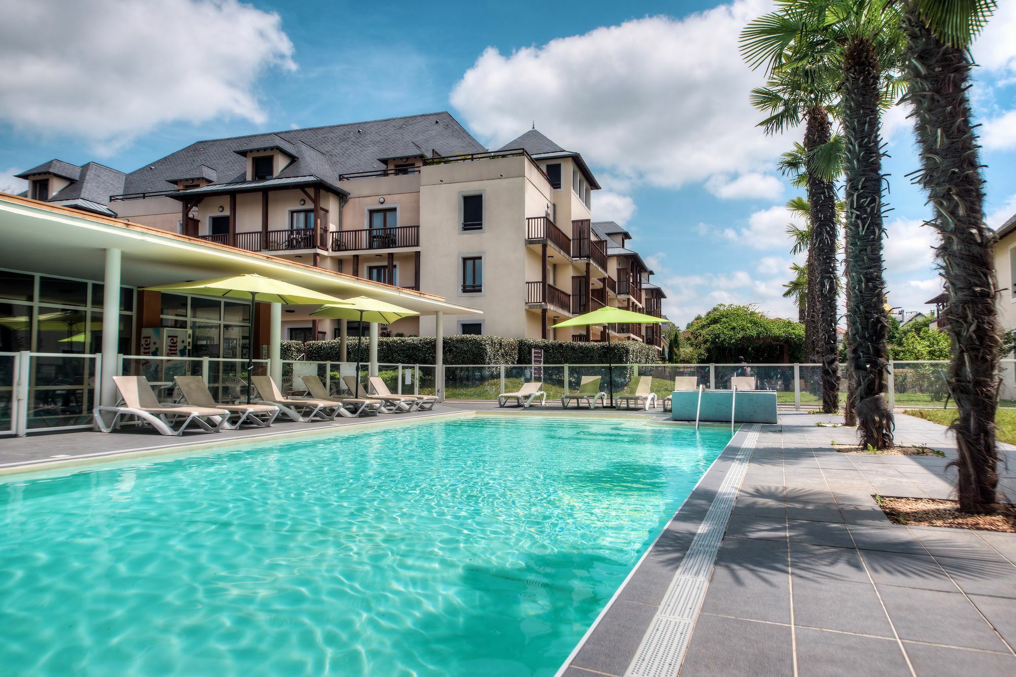Comfort Aparthotel Lourdes L'Acacia Exterior photo